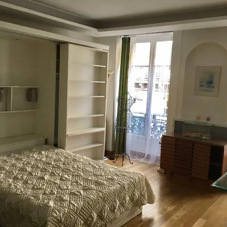 Appartamento Eco Champs Elysees Parigi